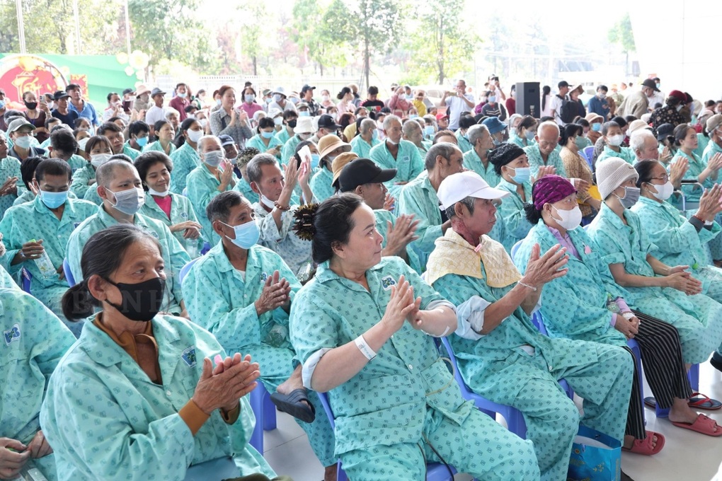 TPHCM khám sức khỏe miễn phí toàn dân: Các bệnh viện, trạm y tế vào cuộc - 5 TPHCM khám sức khỏe miễn phí toàn dân: Các bệnh viện, trạm y tế vào cuộc - 5