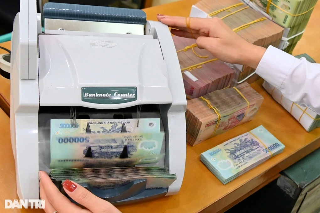 Ngân hàng rủ nhau tăng vốn, nhiều bên hướng đến mốc 100.000 tỷ đồng - 1