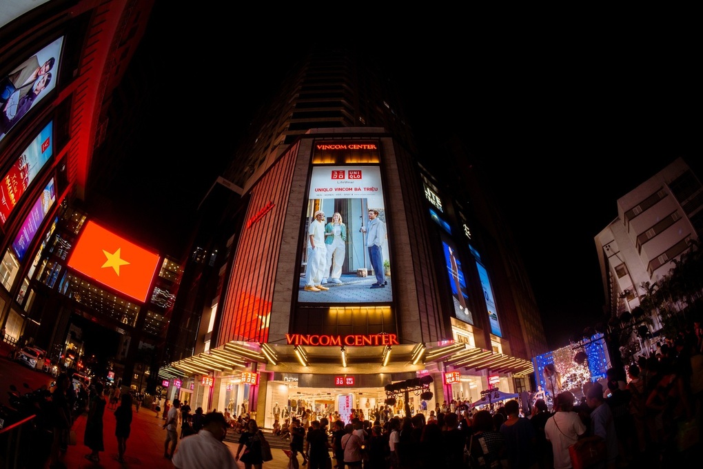 Tham vọng có hơn 100 trung tâm thương mại của công ty “họ Vingroup - 1