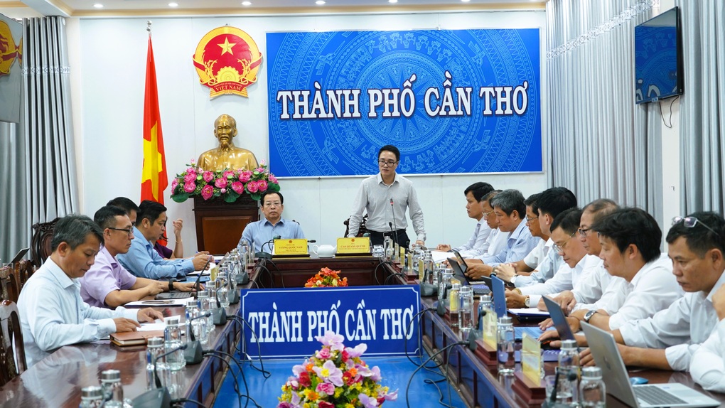 EVN làm việc với tỉnh thành phía Nam để bảo đảm cung ứng điện - 1