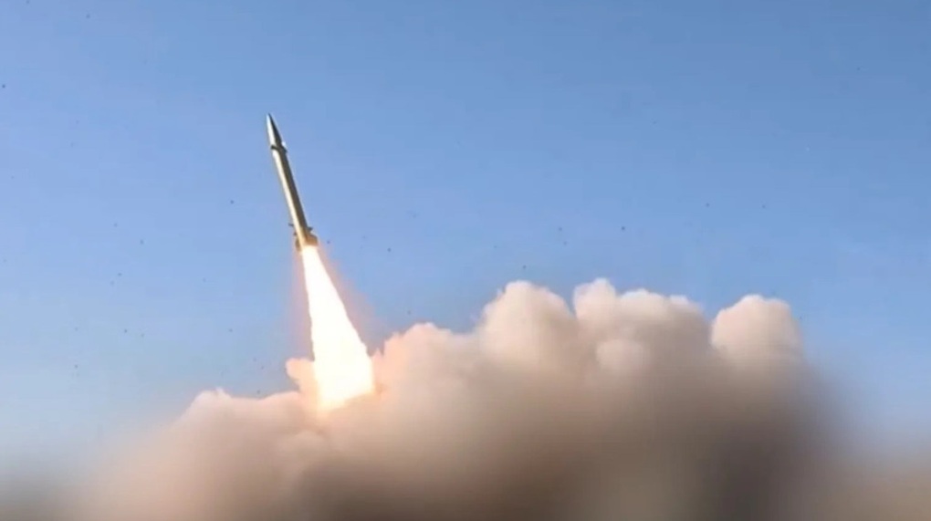 Có 1.000 tên lửa sẵn sàng trong kho, Iran còn năng lực duy trì chiến sự? - 1