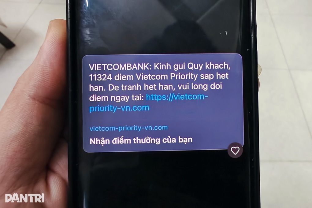 Cảnh báo thủ đoạn giả mạo website ngân hàng để chiếm đoạt tài sản - 1