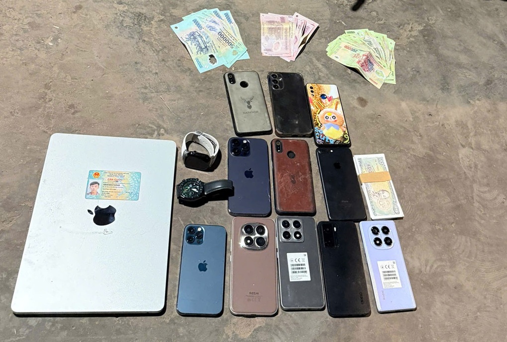 Bắt kẻ trộm đột nhập gần 10 nhà dân ở TPHCM - 2