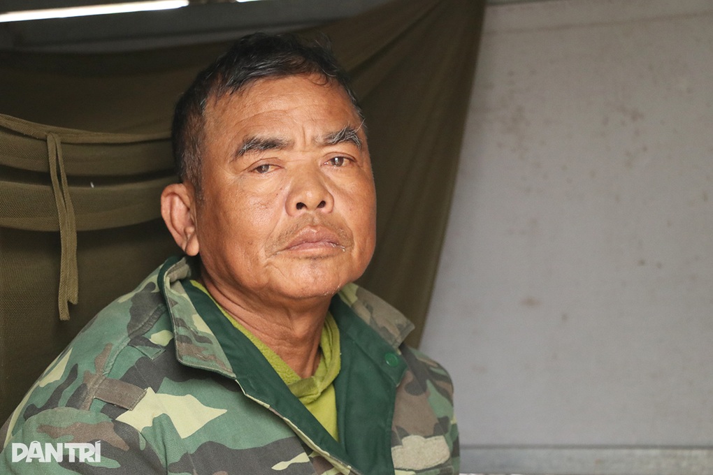 Cảnh cùng cực của người đàn ông chống chọi bệnh suy thận trong “hộp tôn” - 2