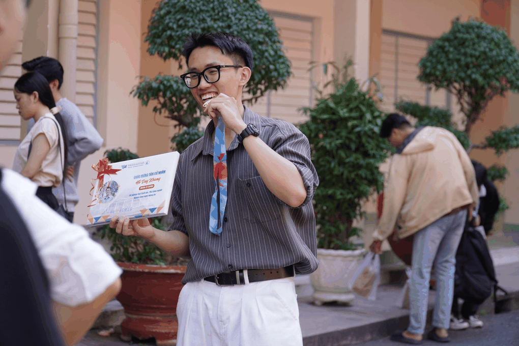 Từng nhiều lần trượt phỏng vấn, nam sinh quyết giành học bổng tiến sĩ - 2 Từng nhiều lần trượt phỏng vấn, nam sinh quyết giành học bổng tiến sĩ - 2