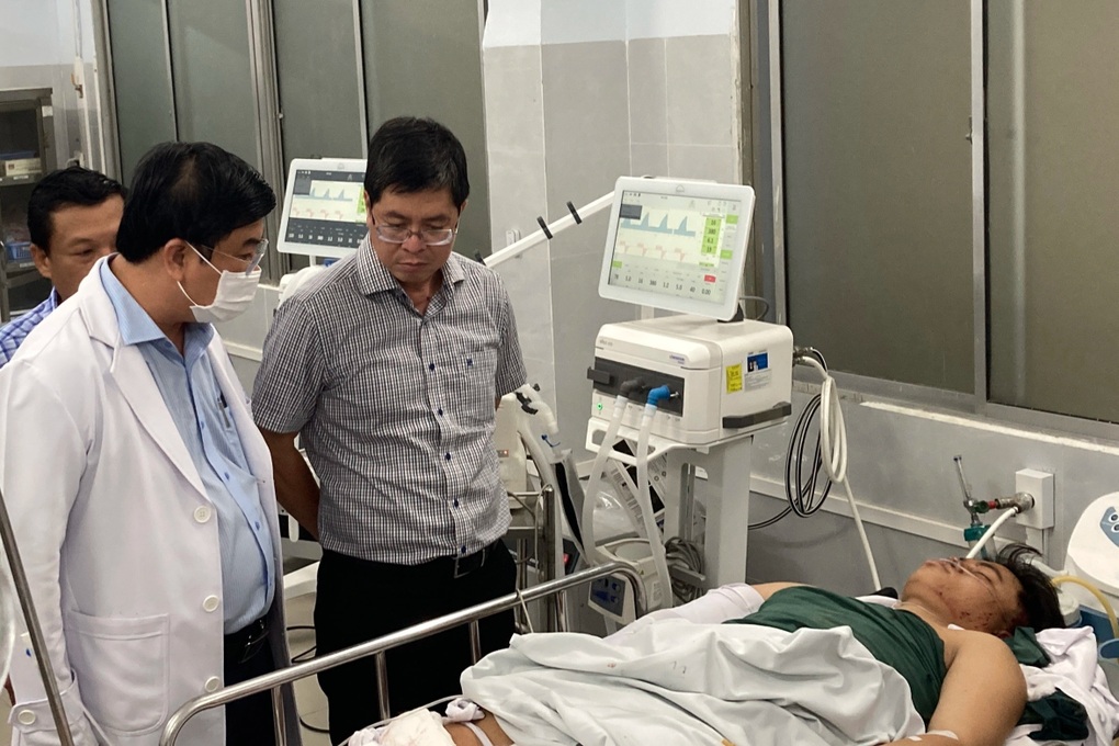 4 thợ lặn ở cùng xã tử nạn trong vụ xe khách lao xuống vực ở Lâm Đồng - 1