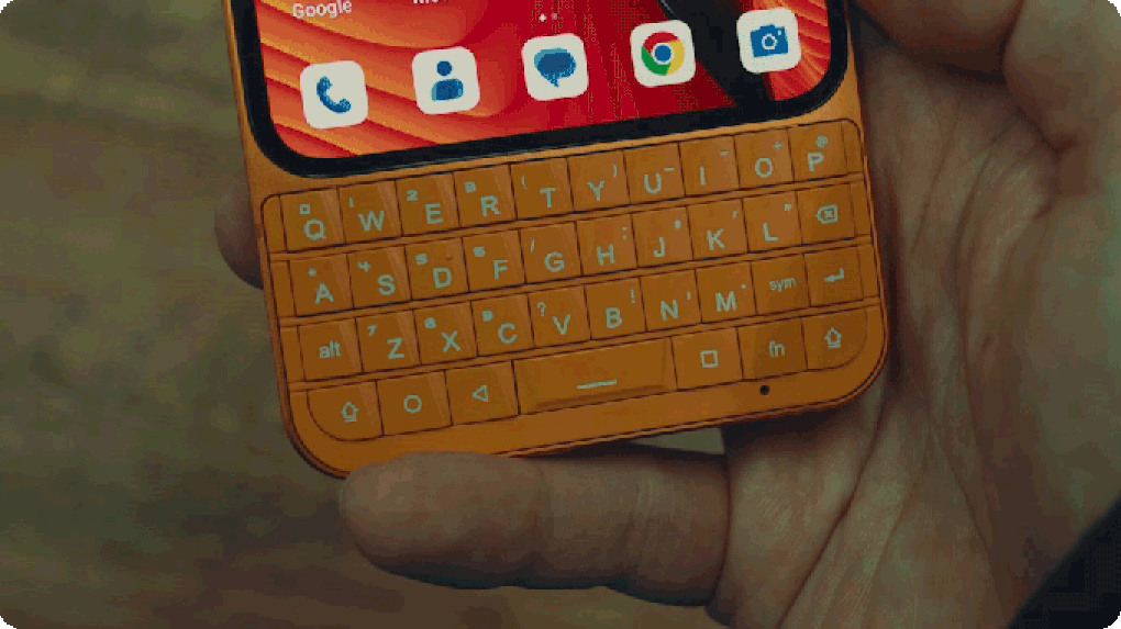 Điện thoại độc lạ giúp công ty huy động được 3 triệu USD sau 11 phút - 4