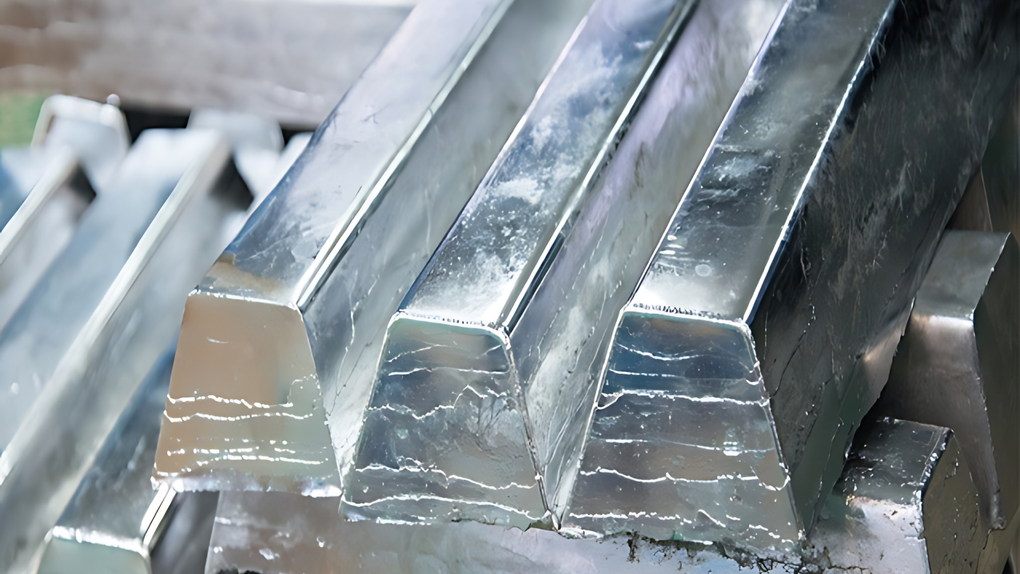 Giá bạc tụt sâu 50% sau đỉnh, xu hướng dài hạn ra sao? - 2