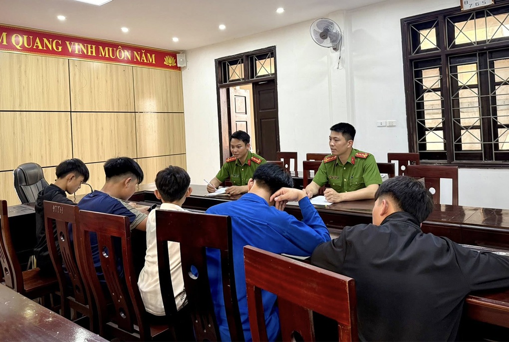 Choáng với việc biến xe điện thành “quái thú tốc độ” của học sinh - 2