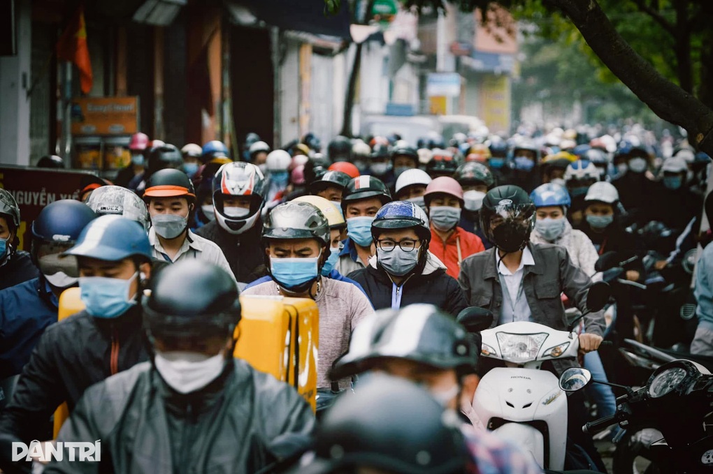 Cấm xe xăng trong vành đai 1: Cần có lộ trình, chậm mà chắc - 1 Cấm xe xăng trong vành đai 1: Cần có lộ trình, chậm mà chắc - 1