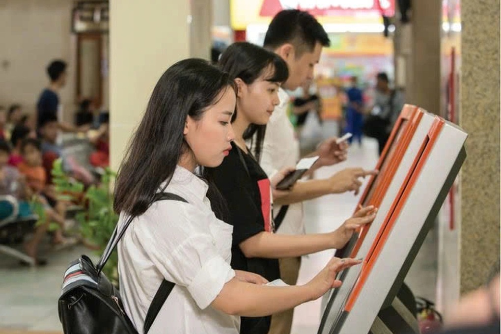 Đường sắt tăng chuyến dịp Giỗ Tổ Hùng Vương và lễ 30/4-1/5 - 2