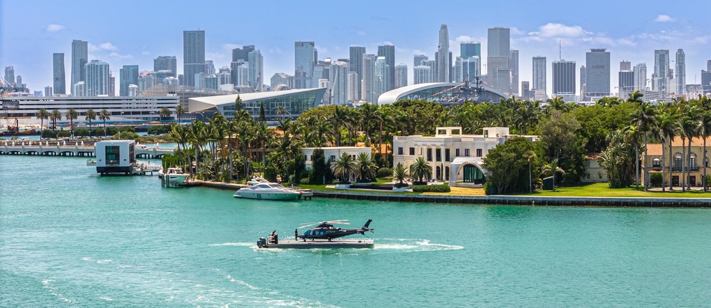 Tránh kẹt xe, giới siêu giàu Mỹ chi trăm triệu đồng mỗi lần đáp trực thăng - 1 Tránh kẹt xe, giới siêu giàu Mỹ chi trăm triệu đồng mỗi lần đáp trực thăng - 1