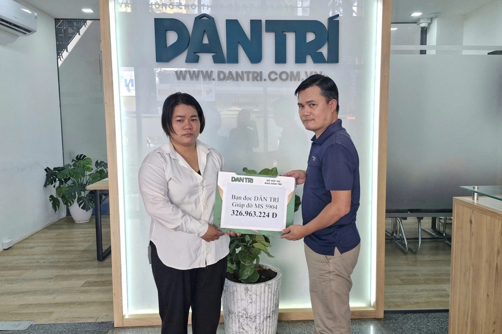 Bạn đọc Dân trí hỗ trợ bé Thiên Ý gần 327 triệu đồng - 1