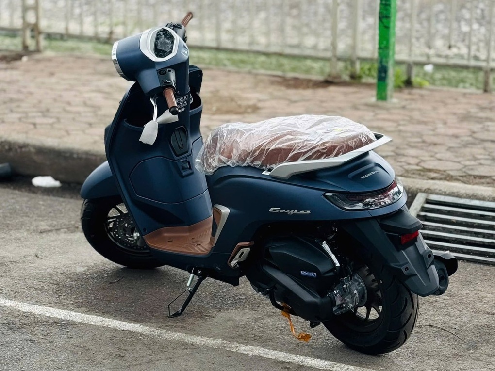 Xe độc lạ Honda Stylo: Dáng giống Yamaha Grande, giá ngang SH chính hãng - 2