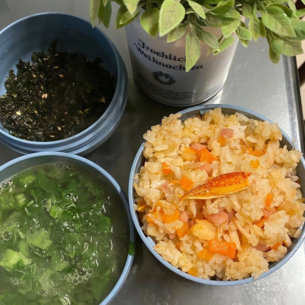 Lo con ăn thịt bẩn, bà mẹ 10 năm liền dậy từ 5h nấu cơm cho con mang đi học - 2 Lo con ăn thịt bẩn, bà mẹ 10 năm liền dậy từ 5h nấu cơm cho con mang đi học - 2