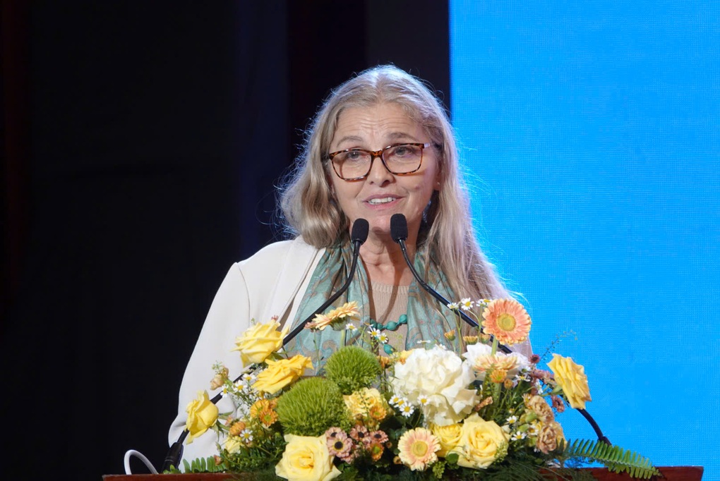 Phụ huynh đặt nặng thành tích học tập, con càng khó trở nên xuất chúng - 2