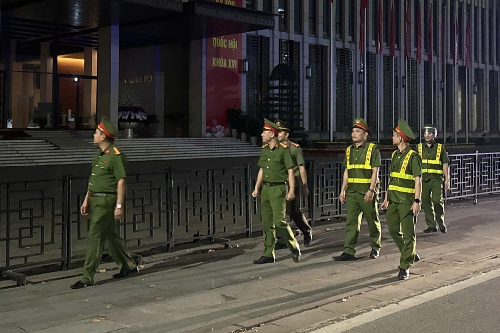 Công an phường Ba Đình siết an ninh phục vụ kỳ họp đầu tiên của Quốc hội - 1 Công an phường Ba Đình siết an ninh phục vụ kỳ họp đầu tiên của Quốc hội - 1
