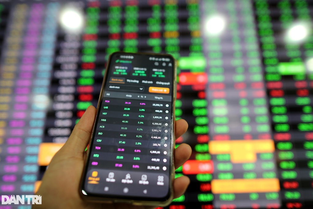 Chính thức: Thị trường chứng khoán Việt Nam được nâng hạng - 1