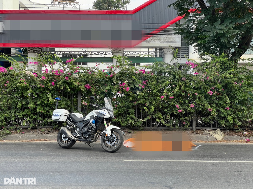 Người đàn ông bị xe tông tử vong ở TPHCM 3 ngày chưa có thân nhân - 1