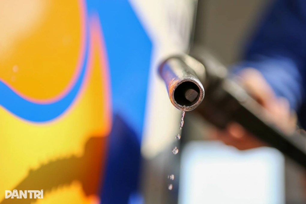 Chính thức ban hành Thông tư tạm ứng Quỹ bình ổn giá xăng dầu từ ngân sách - 1 Chính thức ban hành Thông tư tạm ứng Quỹ bình ổn giá xăng dầu từ ngân sách - 1