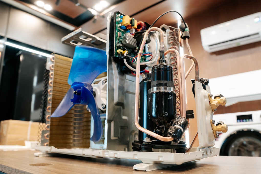 Điều hòa Casper JC-09IU36 tối ưu hiệu suất nhờ trang bị máy nén Panasonic - 2 Điều hòa Casper JC-09IU36 tối ưu hiệu suất nhờ trang bị máy nén Panasonic - 2