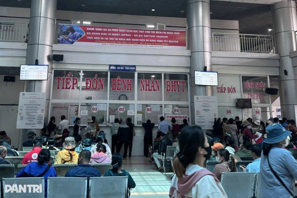 Loạt vướng mắc tồn đọng cần tháo gỡ tại Bệnh viện Đa khoa vùng Tây Nguyên - 3 Loạt vướng mắc tồn đọng cần tháo gỡ tại Bệnh viện Đa khoa vùng Tây Nguyên - 3