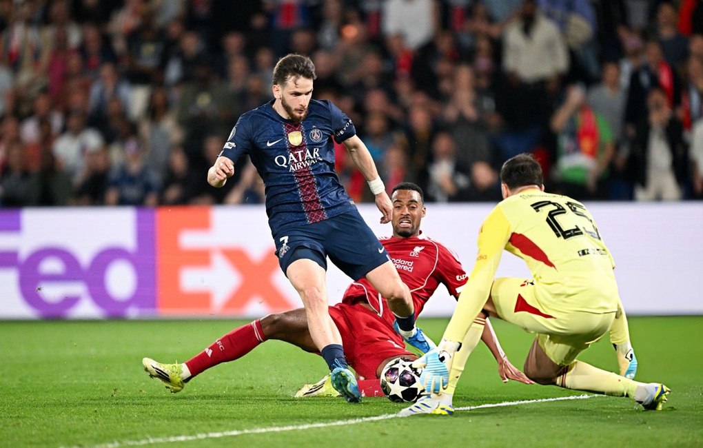 PSG áp đảo Liverpool, đặt một chân vào bán kết Champions League - 2 PSG áp đảo Liverpool, đặt một chân vào bán kết Champions League - 2