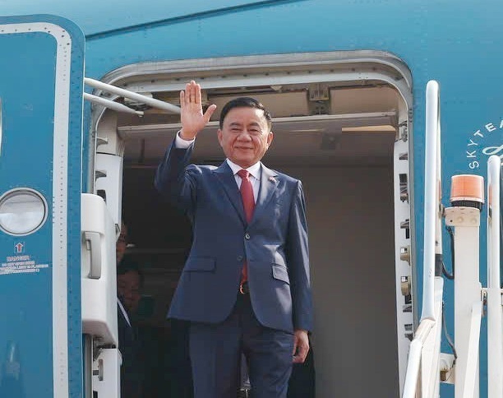 Thường trực Ban Bí thư Trần Cẩm Tú bắt đầu thăm chính thức Lào, Campuchia - 1