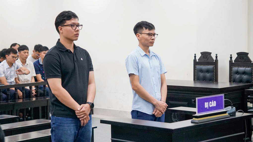 Đang xét xử 2 cựu cán bộ công an vụ cháy dãy trọ ở Hà Nội làm 15 người chết - 1