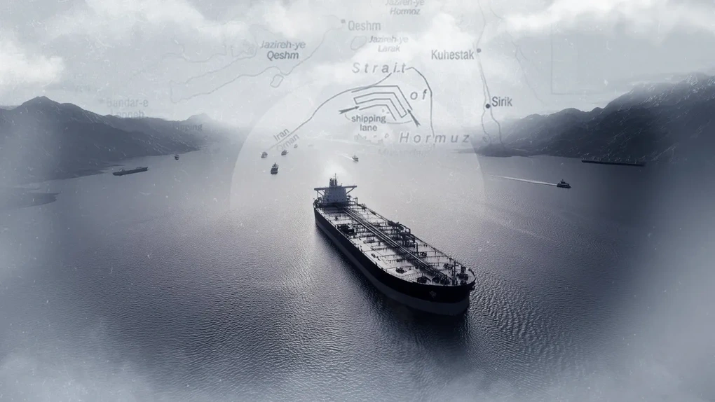 Lộ diện 2 tàu đầu tiên chở hơn 100.000 tấn hàng vượt eo biển Hormuz - 1