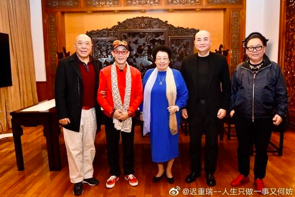 Dàn sao phim Tây du ký xúc động tiễn biệt vợ “Đường Tăng” Trì Trọng Thụy - 5