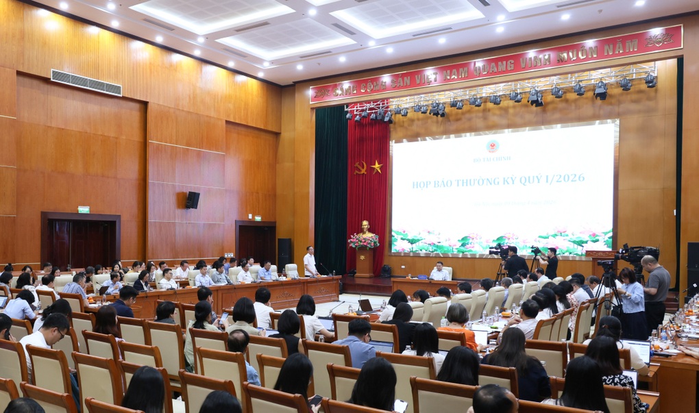 Bộ Tài chính đưa ra loạt giải pháp trọng tâm để đạt tăng trưởng 2 con số - 1