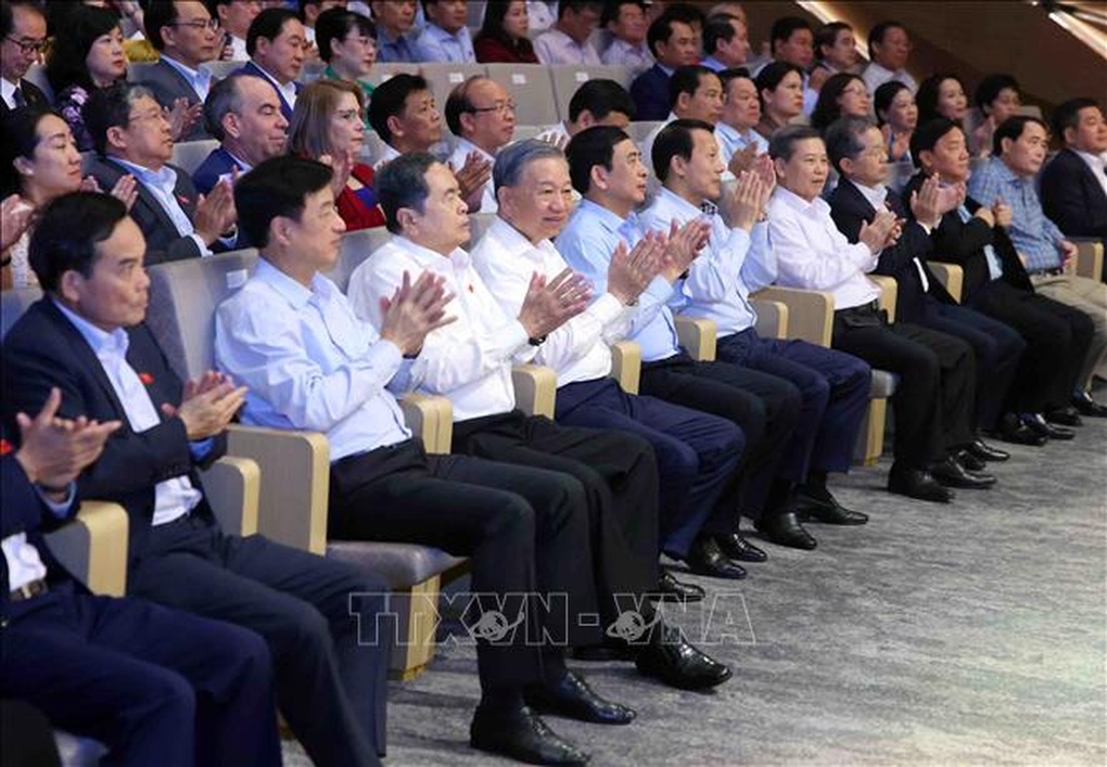 Tổng Bí thư, Chủ tịch nước dự Chương trình nghệ thuật Tổ quốc trong tim - 3