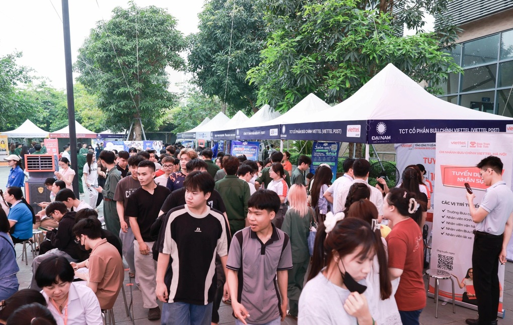 75 doanh nghiệp tham gia ngày hội tuyển dụng tại Trường Đại học Đại Nam - 5