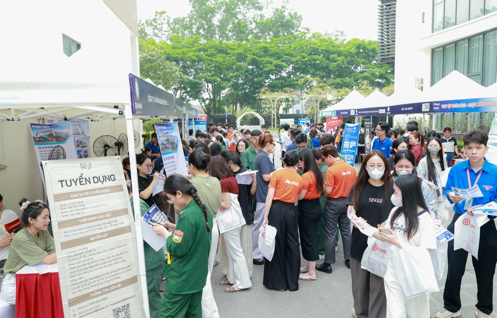 75 doanh nghiệp tham gia ngày hội tuyển dụng tại Trường Đại học Đại Nam - 6