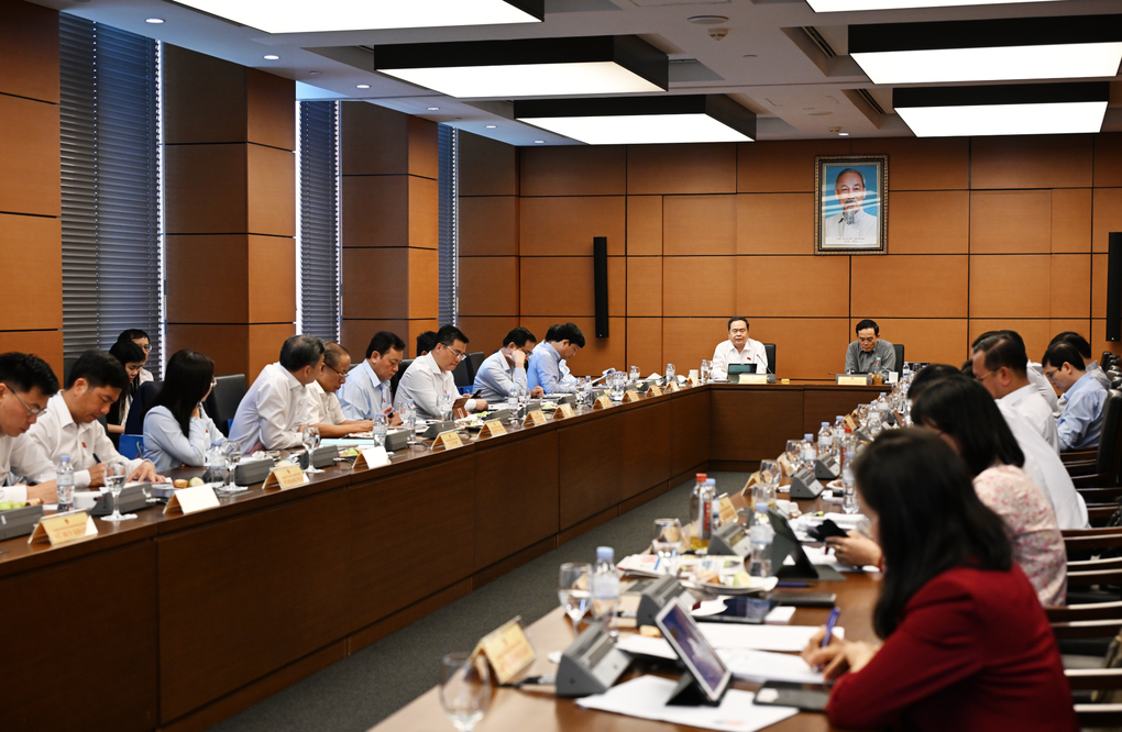 Từ câu chuyện của Singapore, Chủ tịch Quốc hội mong Việt Nam phải số hóa - 2