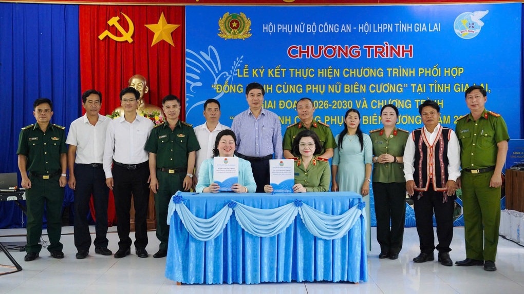 Hội Phụ nữ Bộ Công an ký chương trình hỗ trợ phụ nữ biên giới Gia Lai - 1