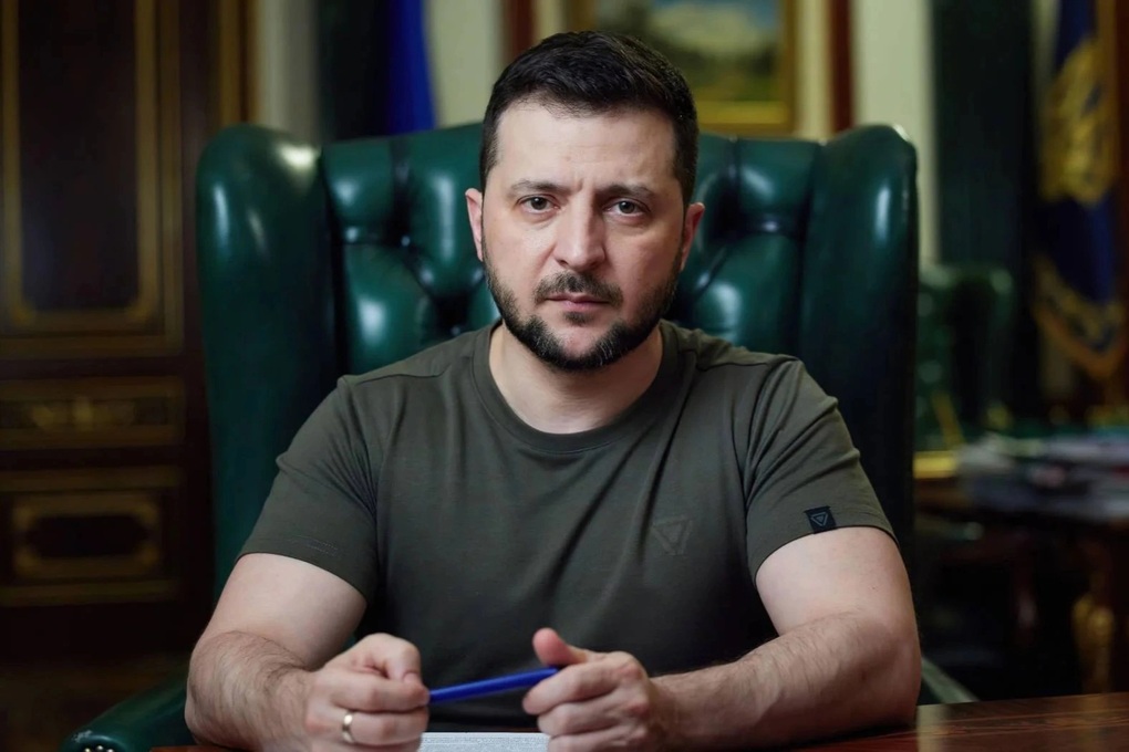 Tổng thống Zelensky: Ukraine đối mặt sức ép chấm dứt xung đột với Nga - 1