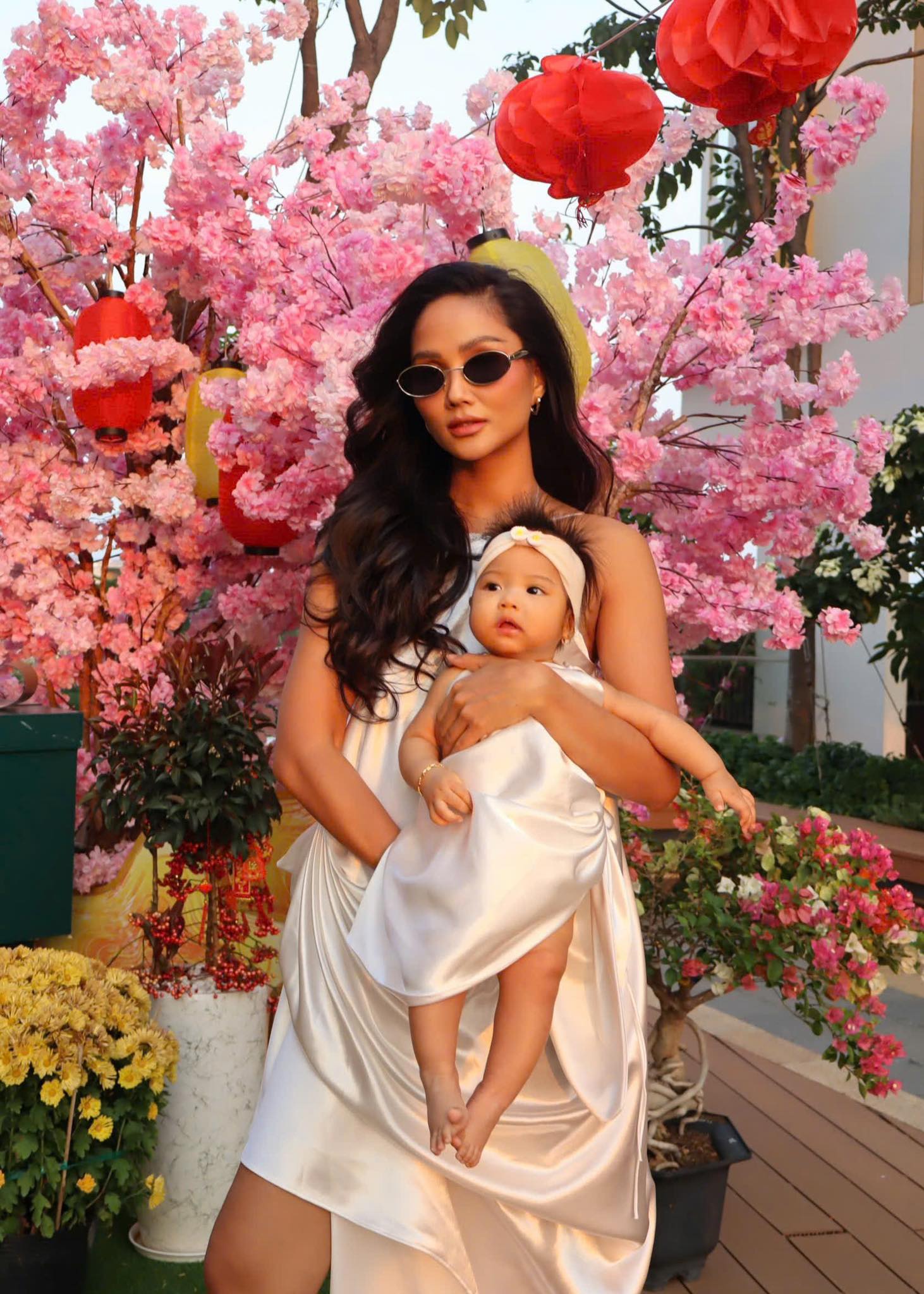 Hoa hậu Việt có thành tích chấn động "địa hạt nhan sắc" lần đầu công bố clip đám cưới bí mật sau 2 năm- Ảnh 8.