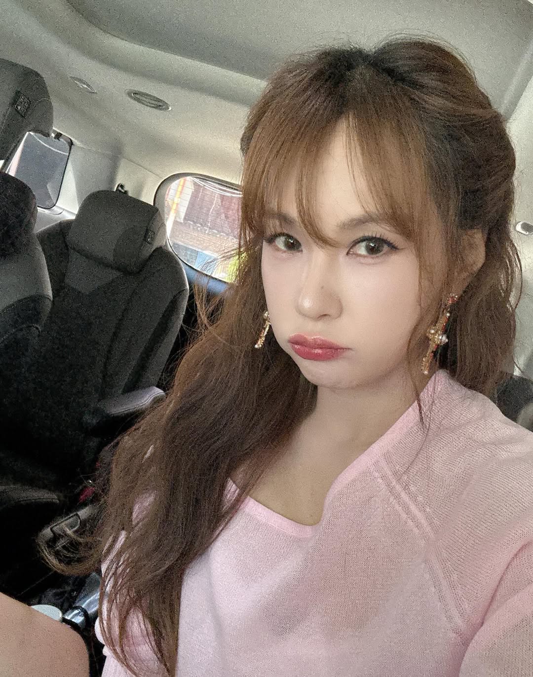 “Nữ thần quân đội” đẹp tới mức khiến hàng triệu binh lính phát cuồng, nhan sắc gần 20 năm trước cứ ngỡ như mới hôm qua- Ảnh 7.