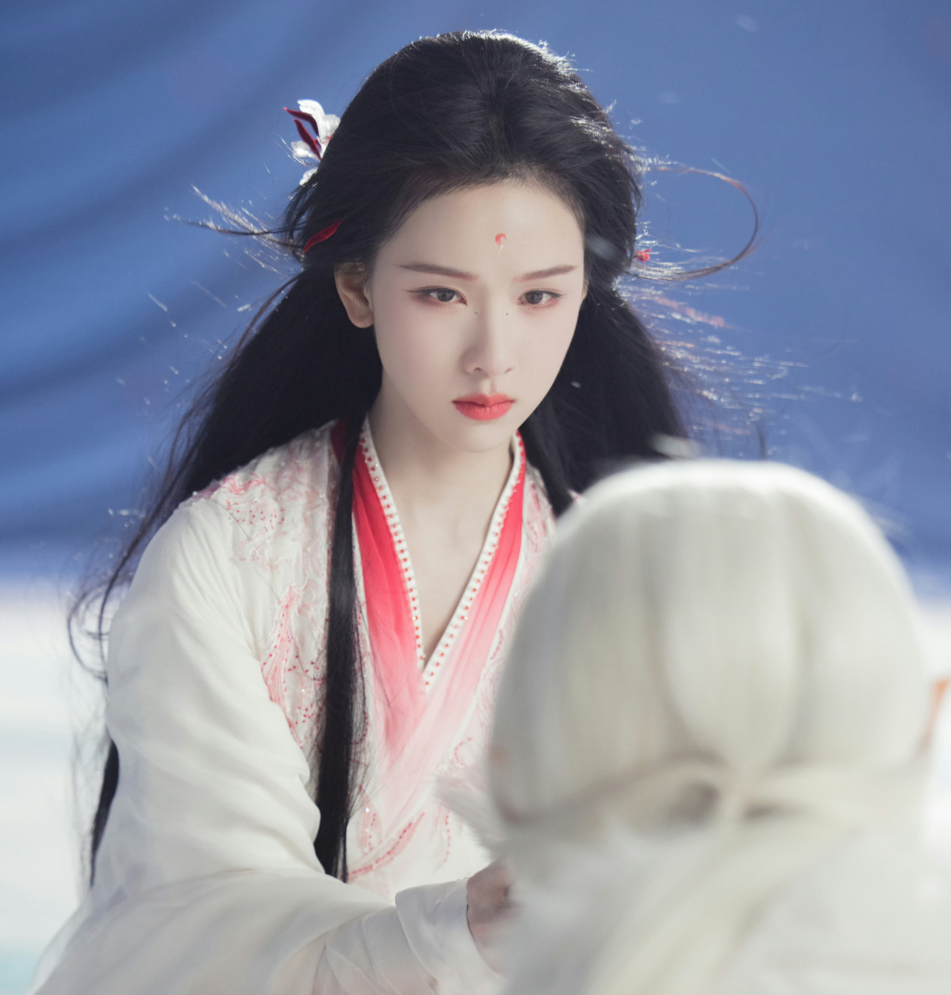 Nhìn mỹ nhân này khóc còn buồn cười hơn xem 100 bộ phim hài, méo mó mặt mày không có nổi 1 giọt nước mắt- Ảnh 11.