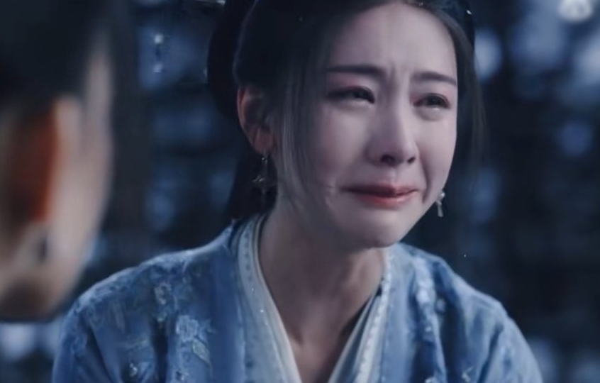 Nhìn mỹ nhân này khóc còn buồn cười hơn xem 100 bộ phim hài, méo mó mặt mày không có nổi 1 giọt nước mắt- Ảnh 4.