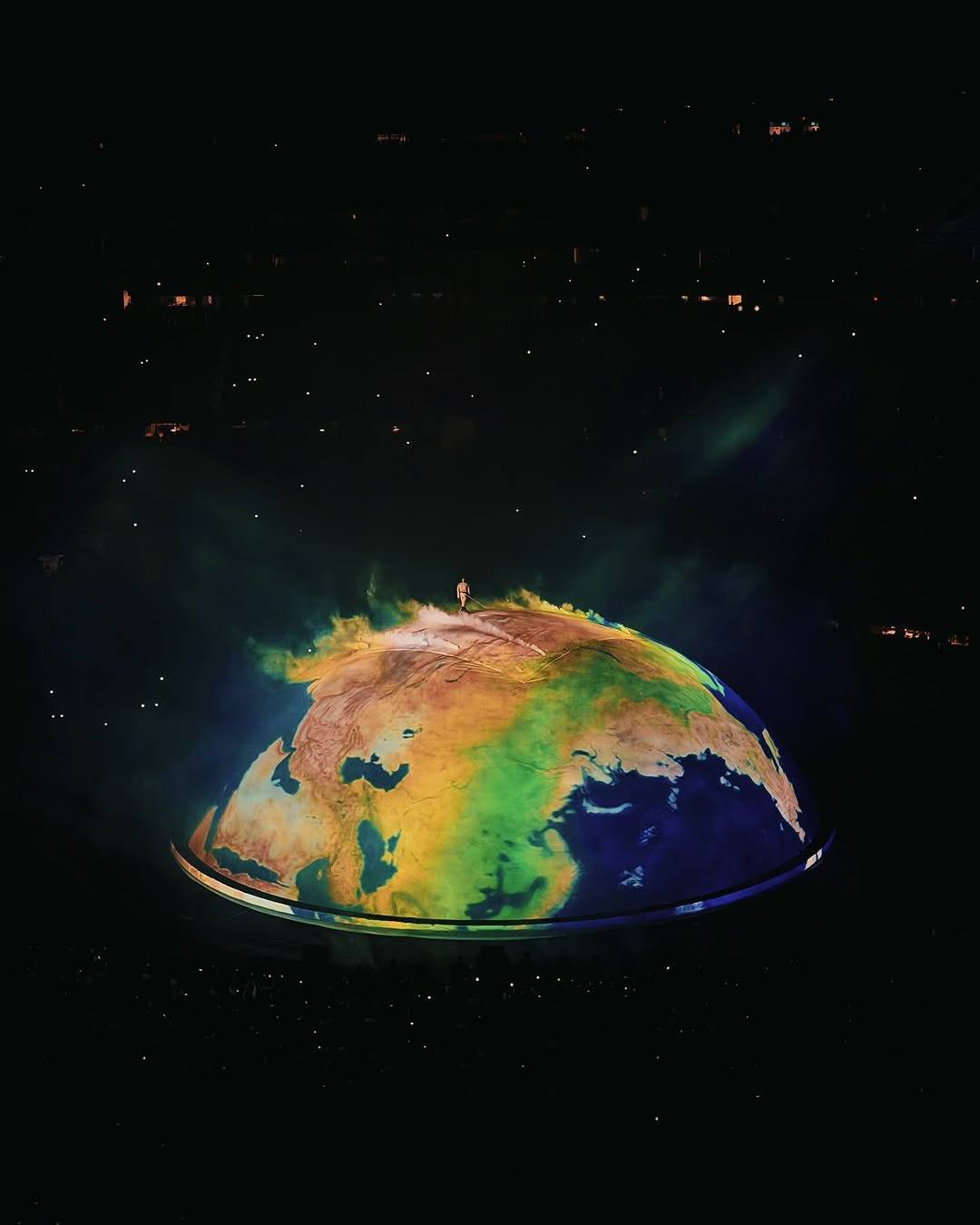 "Gã tồi tuyệt vời" của showbiz: Tài năng đi trước thời đại 10 năm, bị ghét đến mức bay màu 53 nghìn tỷ mà không bận tâm- Ảnh 5.