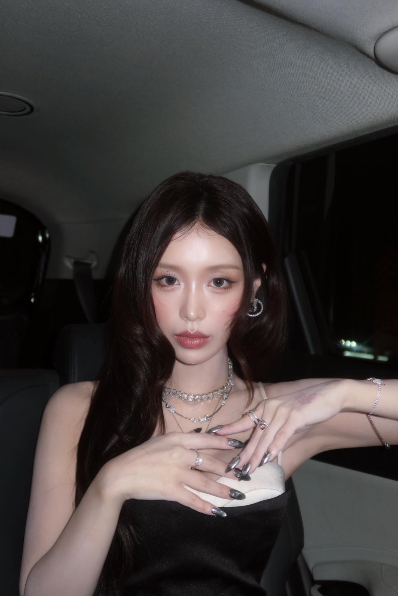 Mỹ nhân được Jung Kook (BTS) để ý: Ca sĩ người Hàn hát tiếng Việt cực hay, nhan sắc cực phẩm nhưng mãi chưa vụt sáng- Ảnh 10.