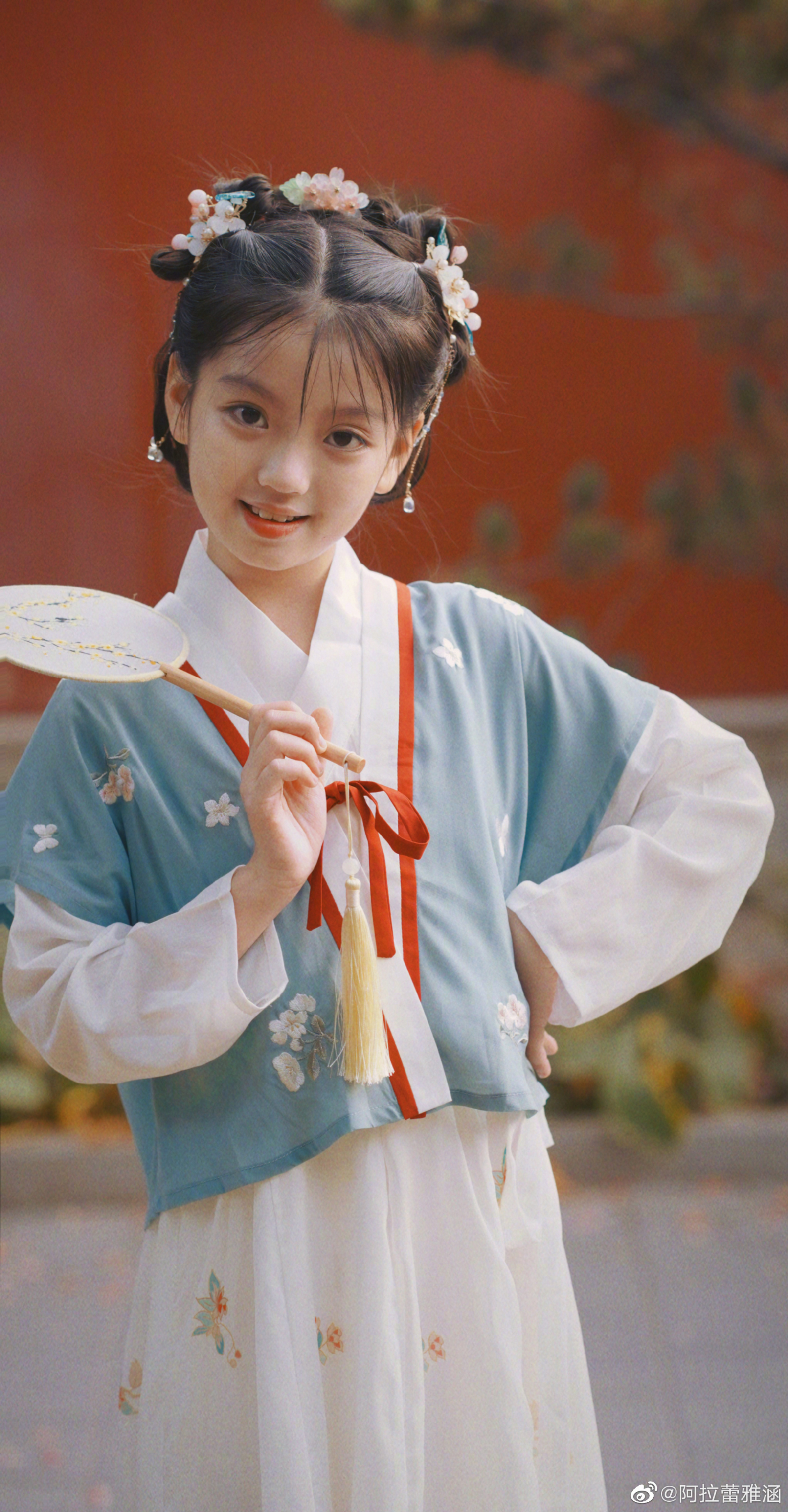 Không thể nhận ra sao nhí Bố Ơi Mình Đi Đâu Thế từng kiếm 3,3 tỷ, trở thành "cỗ máy in tiền" nuôi gia đình từ năm 4 tuổi- Ảnh 11.