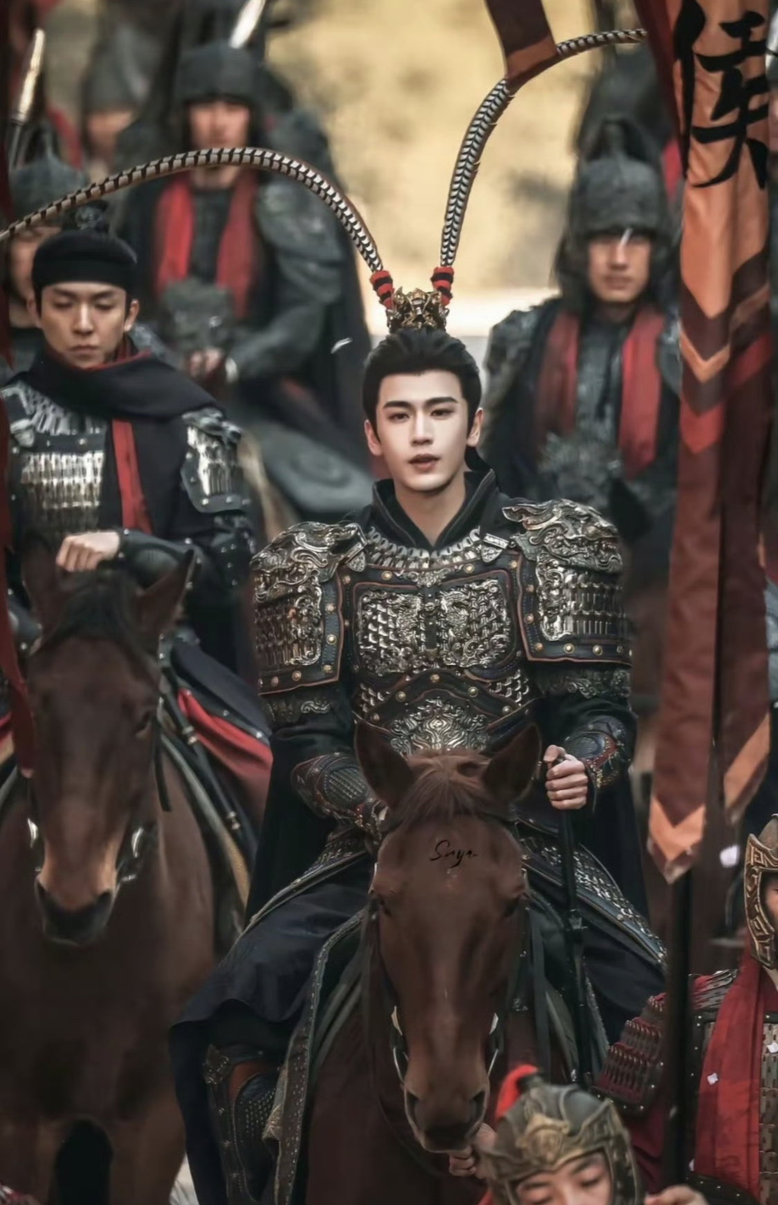 Khó cứu được Trương Lăng Hách- Ảnh 1.