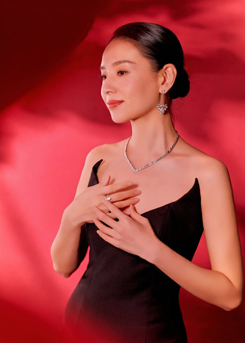 Mỹ nhân khiến Lưu Diệc Phi cũng bị lấn át ánh hào quang, nay chuyển mình ngoạn mục kiếm một lúc 727 tỷ đồng- Ảnh 4. Mỹ nhân khiến Lưu Diệc Phi cũng bị lấn át ánh hào quang, nay chuyển mình ngoạn mục kiếm một lúc 727 tỷ đồng- Ảnh 4.