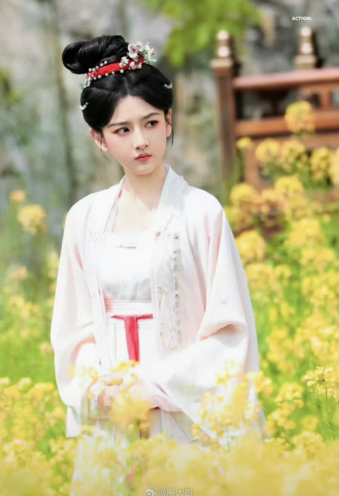 Ngắm nhan sắc này mới hiểu “kinh tài tuyệt diễm” là gì: Visual vạn năm có một, đẹp đến nghẹt thở- Ảnh 13.