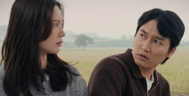 Phim Việt giờ vàng mới chiếu đã bị chê tơi tả: Nam chính lúc nào cũng “khinh khỉnh”, nữ chính sao mà nhạt thế- Ảnh 5.