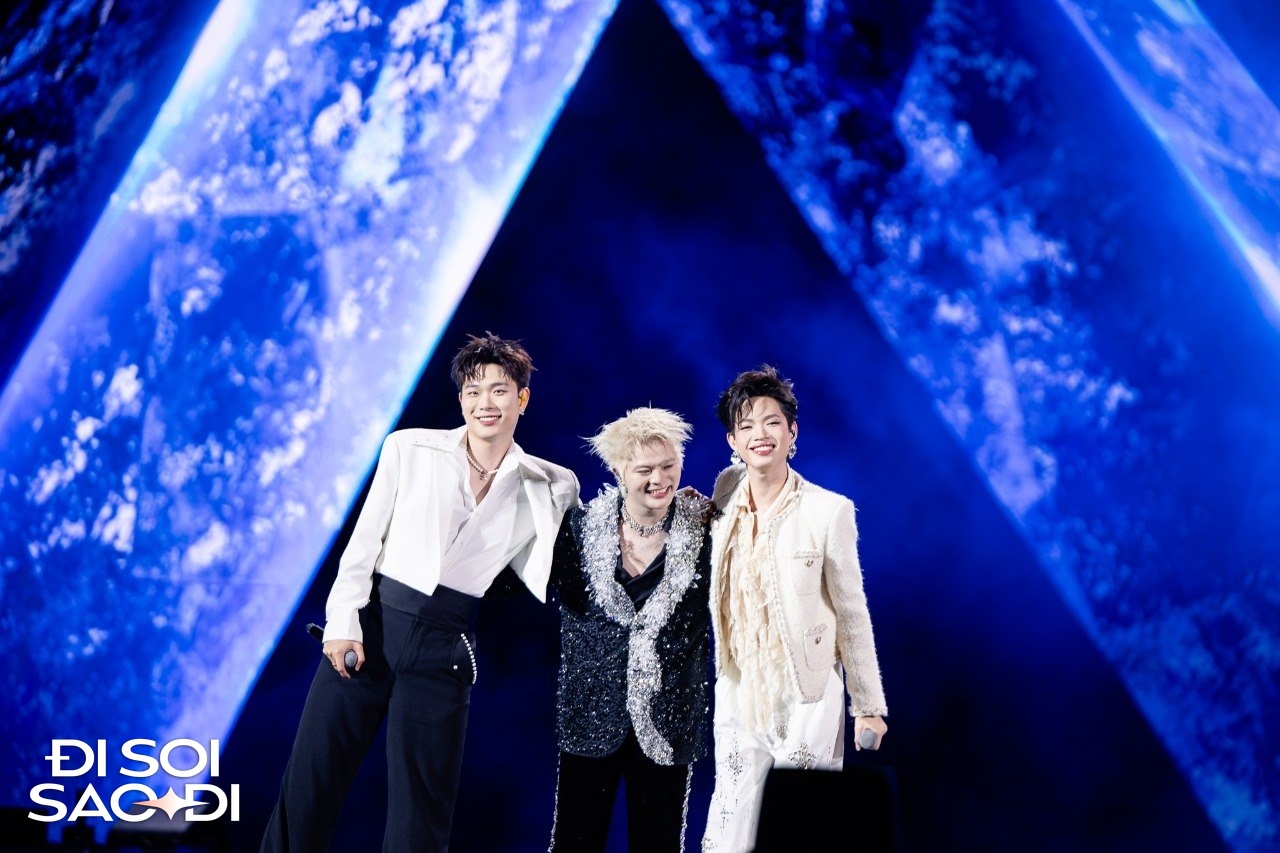 RHYDER và concert LUMINARHY: Ở tuổi 25, một nghệ sĩ trẻ chứng minh mình đủ sức gánh cả giấc mơ lớn!- Ảnh 1. RHYDER và concert LUMINARHY: Ở tuổi 25, một nghệ sĩ trẻ chứng minh mình đủ sức gánh cả giấc mơ lớn!- Ảnh 1.